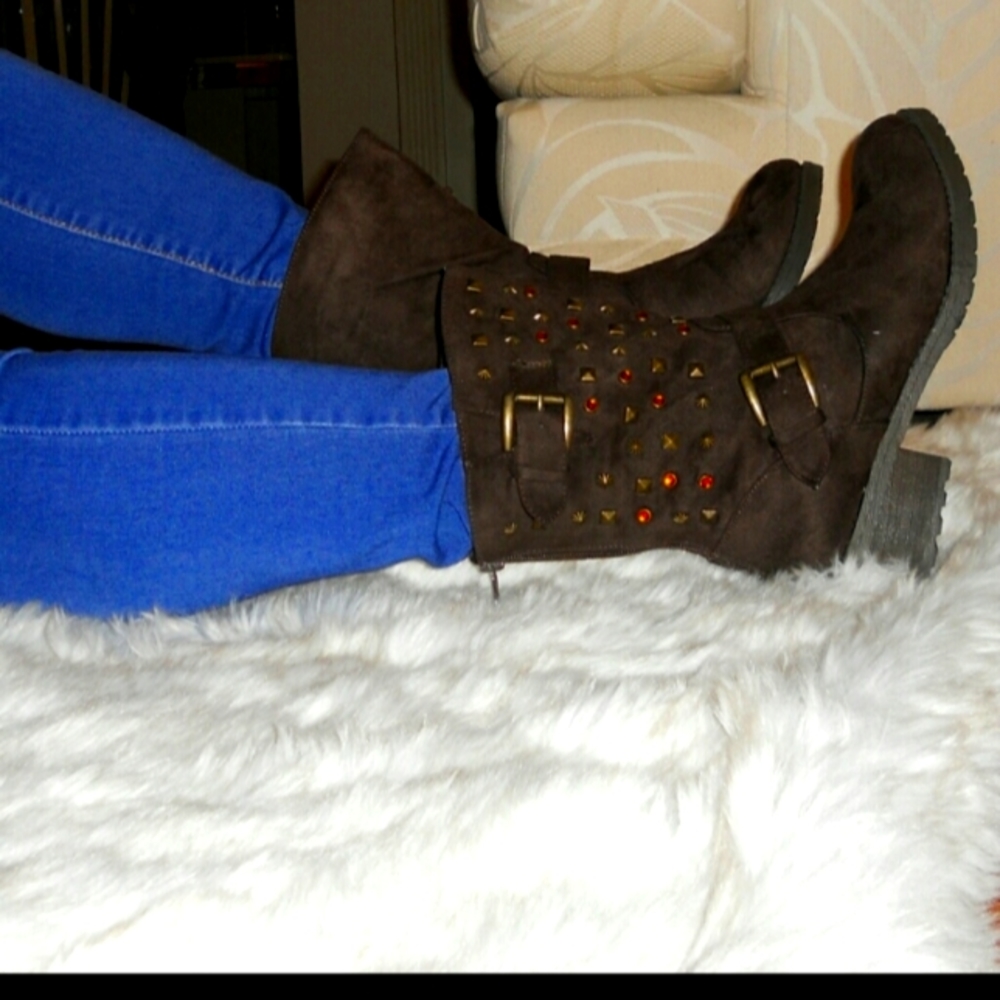 BROWN RHINESTONE BOOTIES